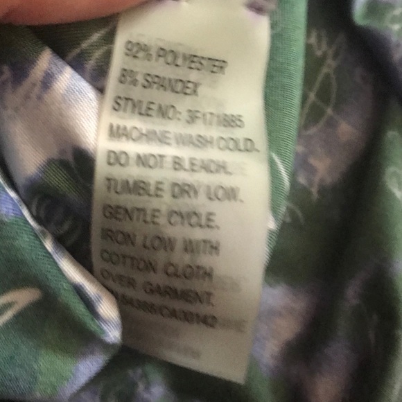 Peter Nygard Button Down Shirt - Picture 6 of 8